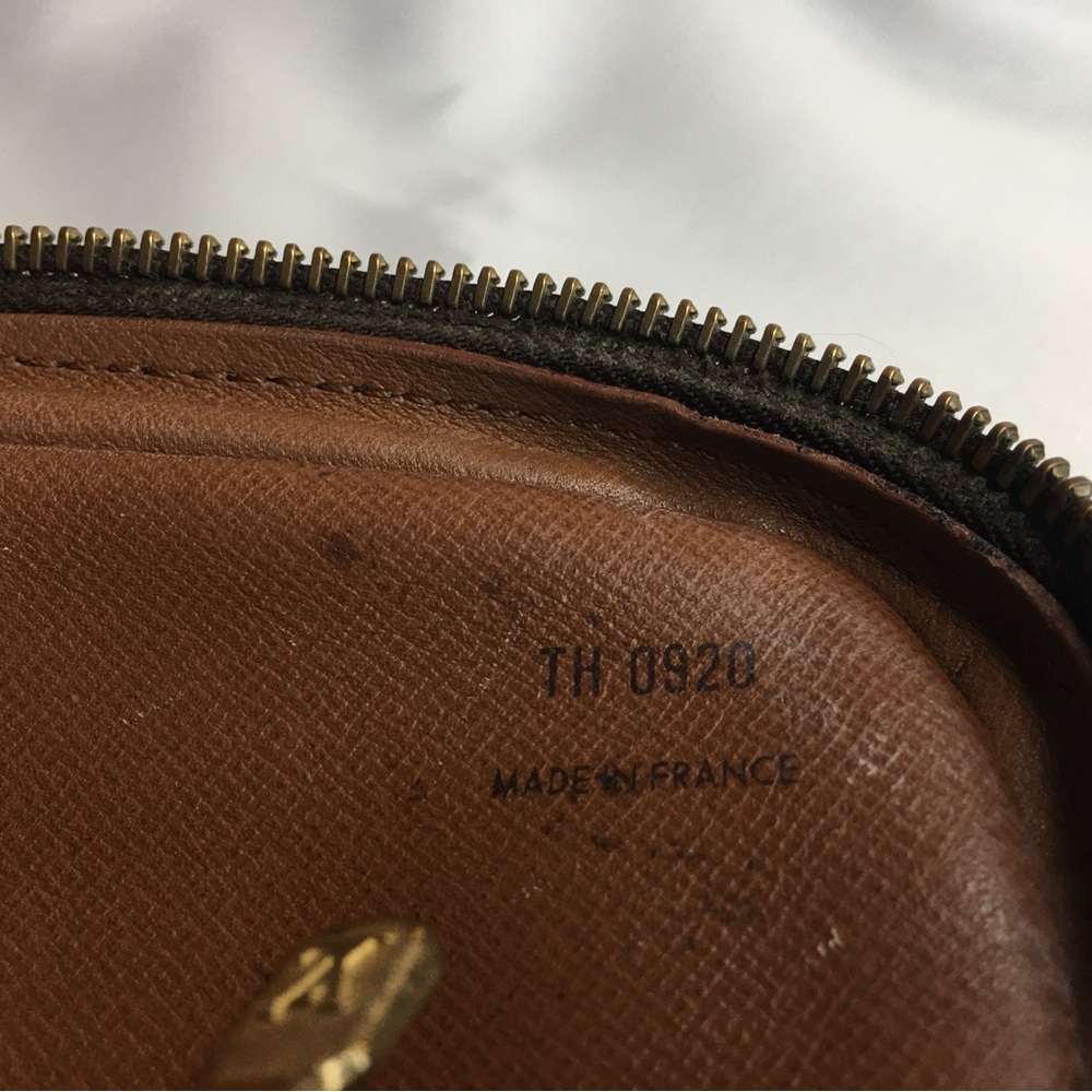 Authentic Louis Vuitton Monogram Marley Draggonne clutch handbag GM - Picture 11 of 16